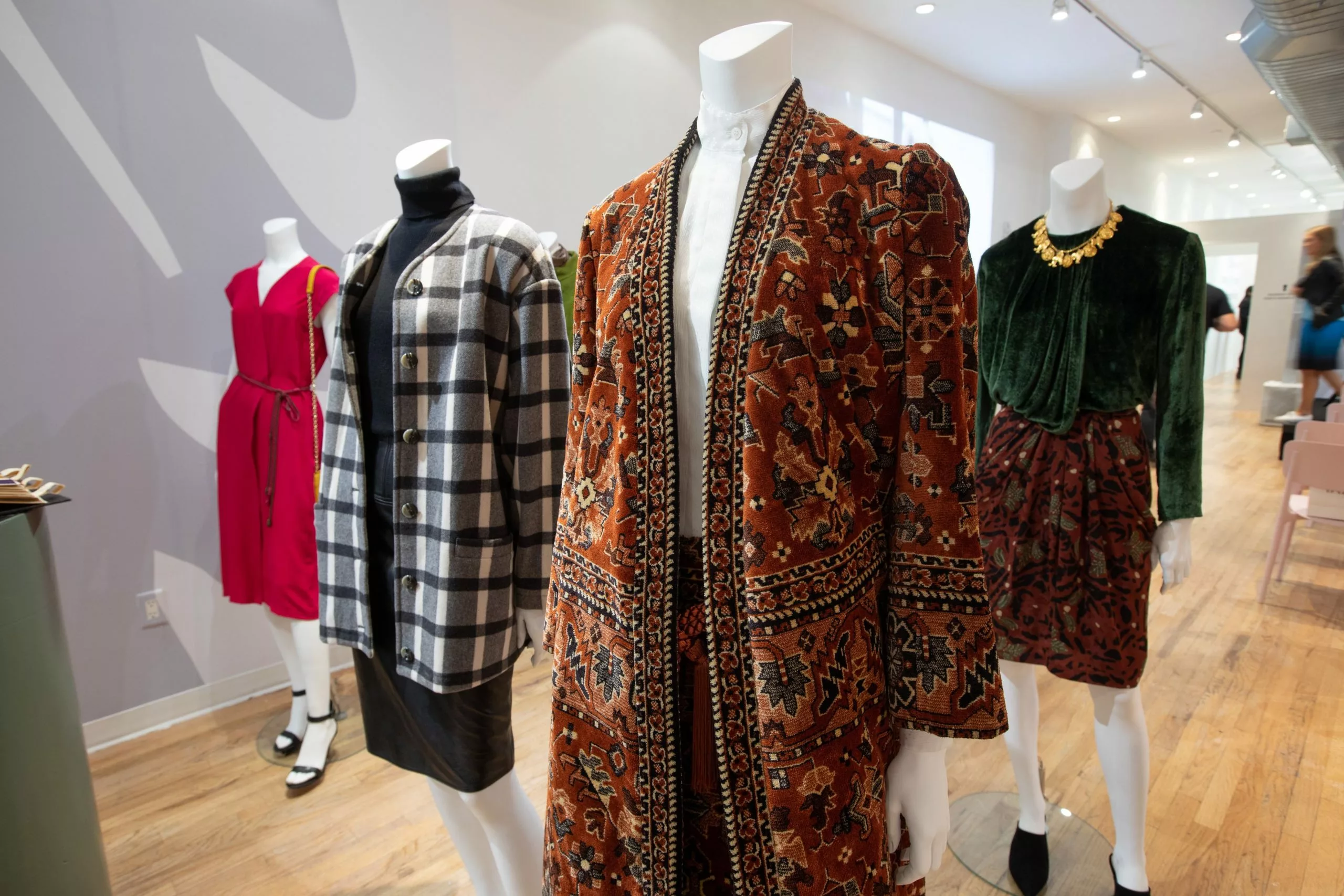 Anne Klein Store -Anne Klein Store 201 scaled